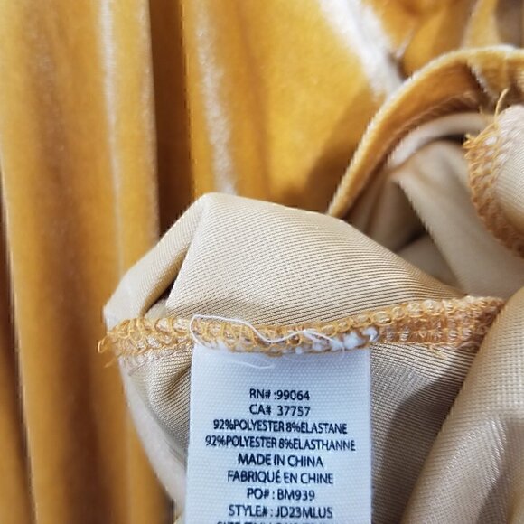 NWT Billabong Lush For Life Velvet Wrapper Mini Dress Stretch Short Sleeve XS - Picture 5 of 5